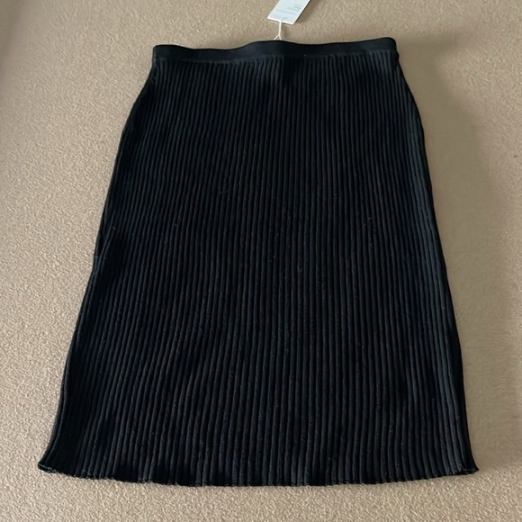 EILEEN FISHER NWT Black Merino Wool Crepe Ribbed Pencil K/L Skirt -size XXS - Picture 2 of 11